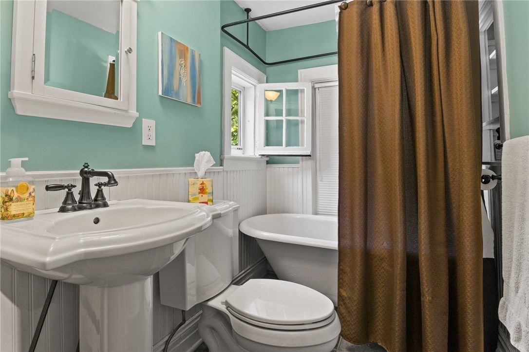 Bathroom, Interior