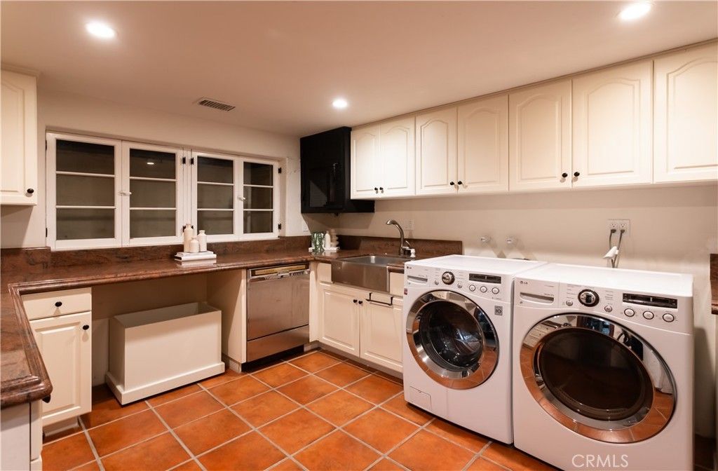 Interior, Recessed Lighting, Washer