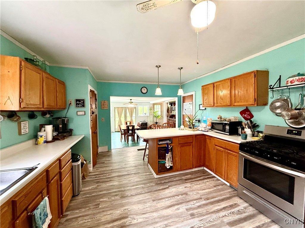 Interior, Kitchen, Pendant Lights, Wood Texture Flooring