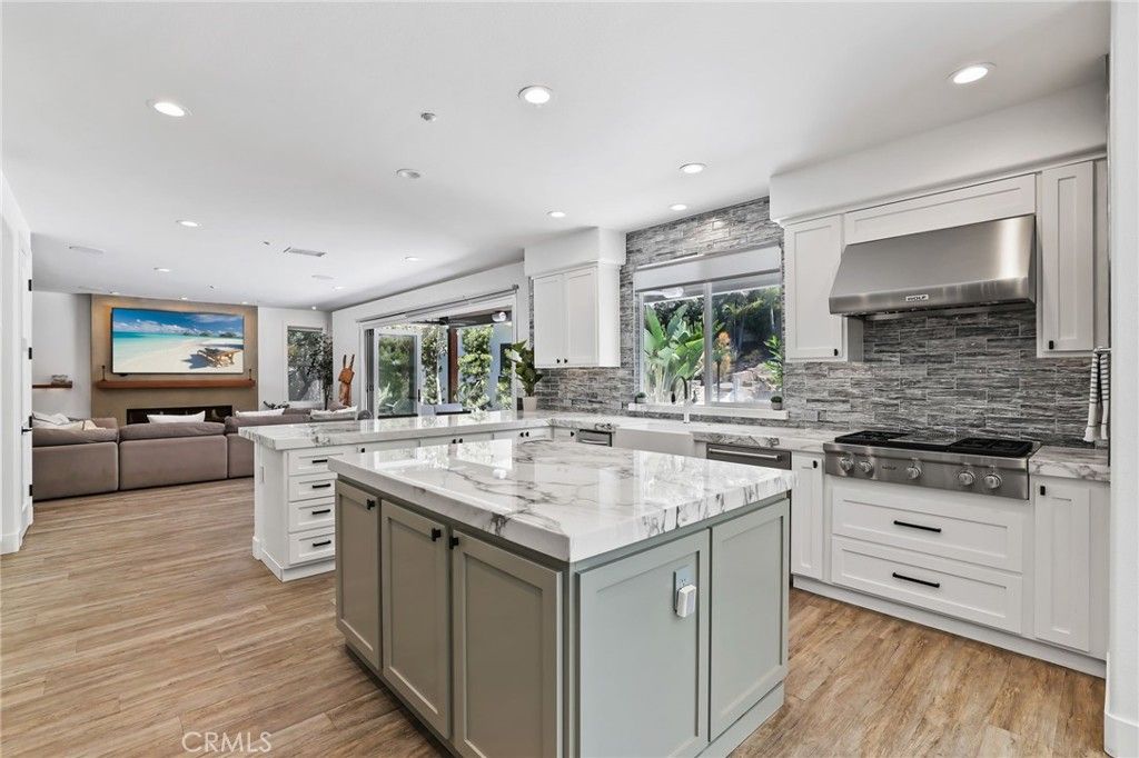 Interior, Kitchen, Living room, Recessed Lighting, Stainless Steel Appliances, Wood Texture Flooring