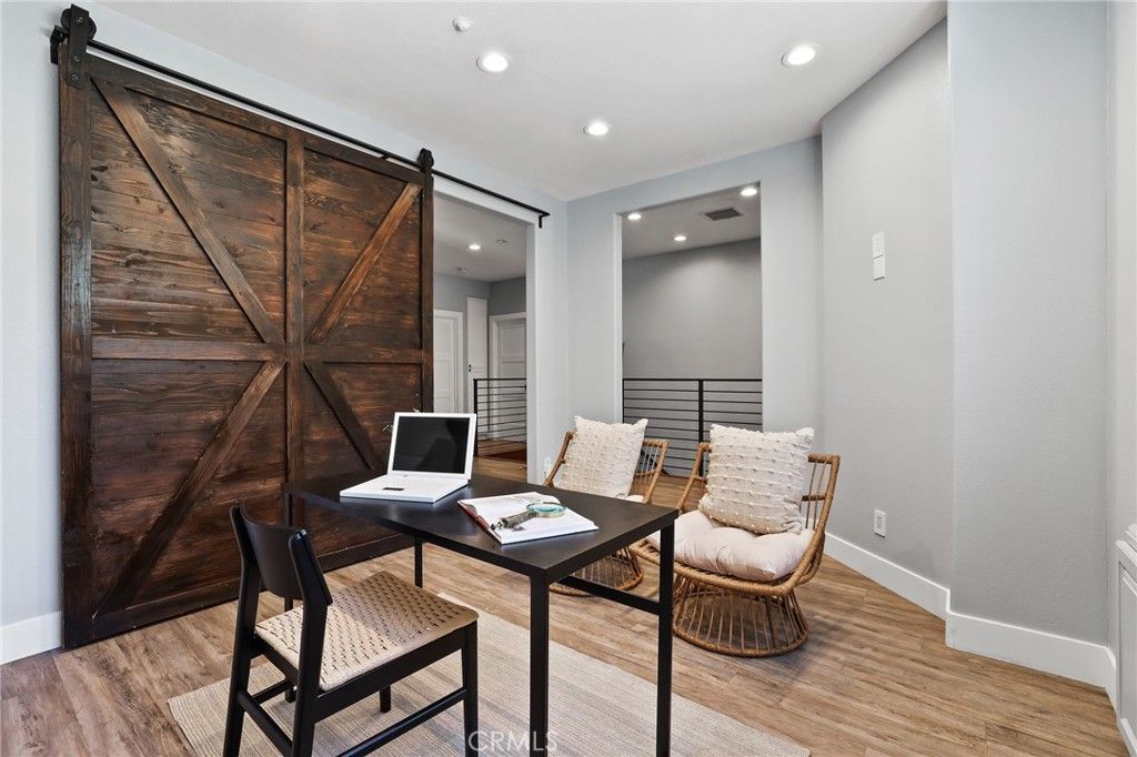 Home Office, Interior, Recessed Lighting, Wood Texture Flooring
