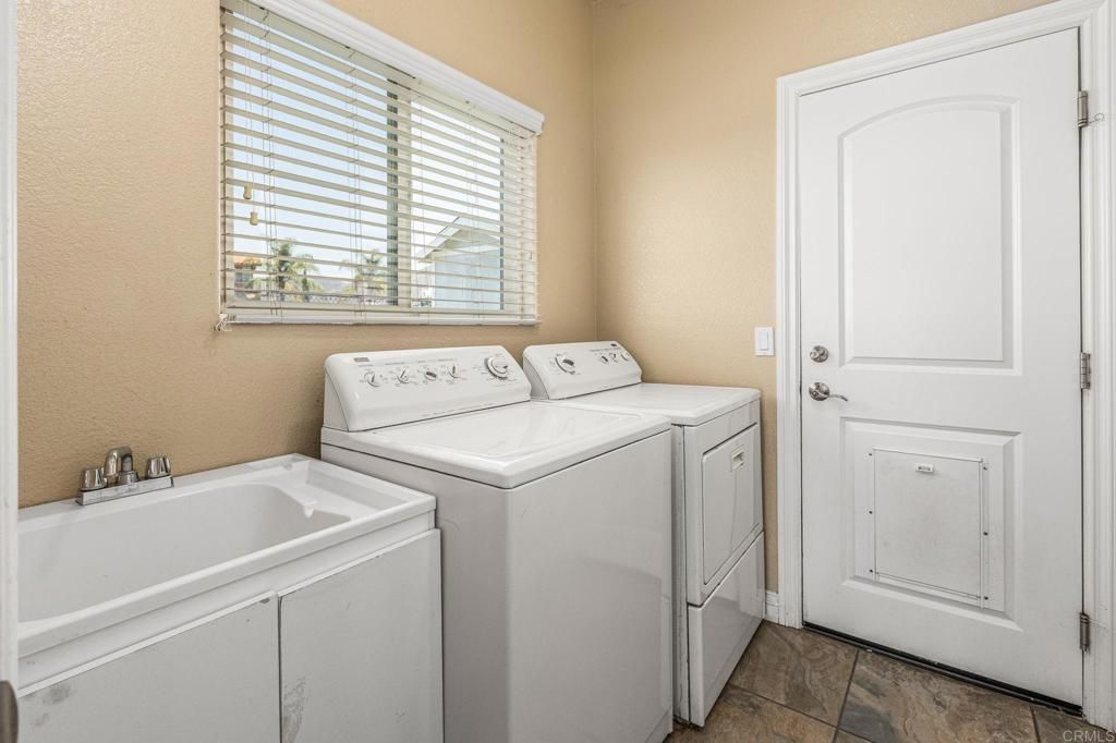 Interior, Washer