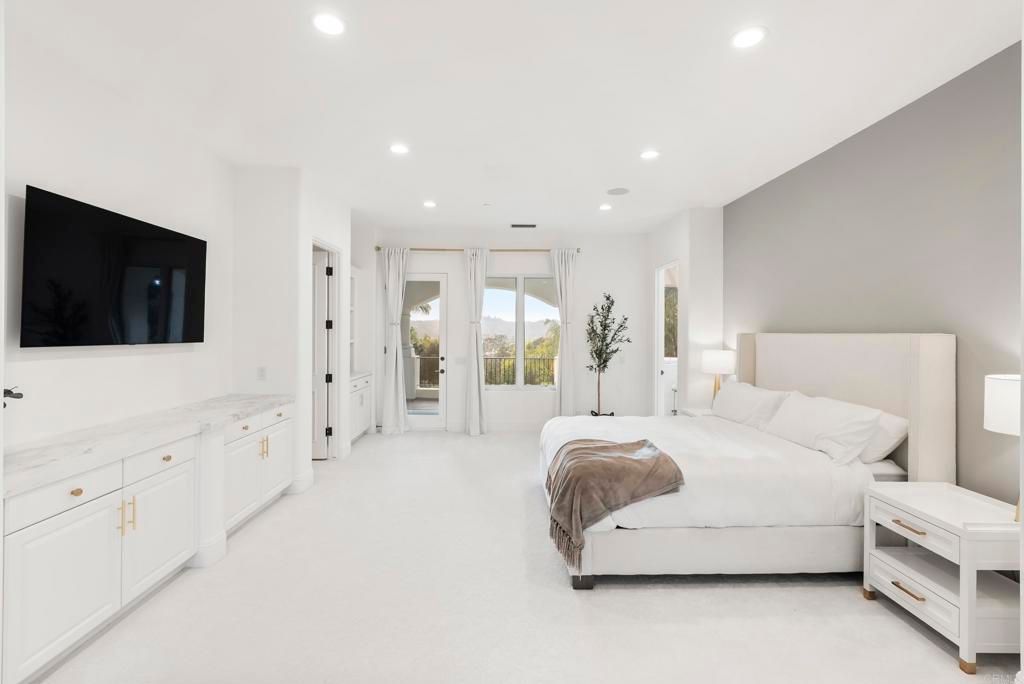 Bedroom, Interior, Recessed Lighting