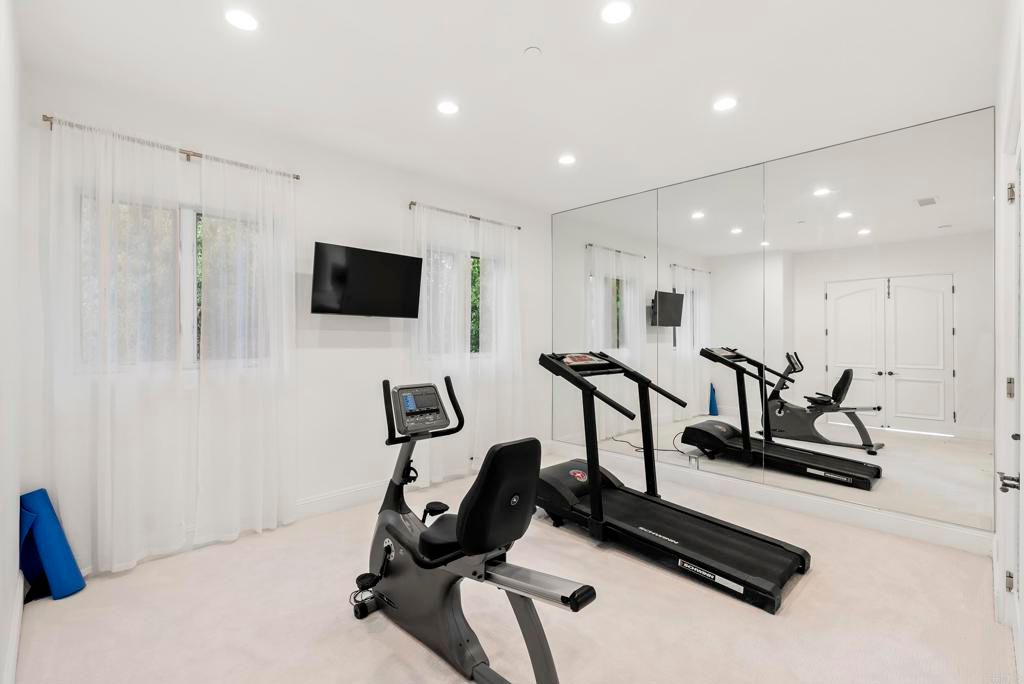Fitness Equipment, Interior, Recessed Lighting