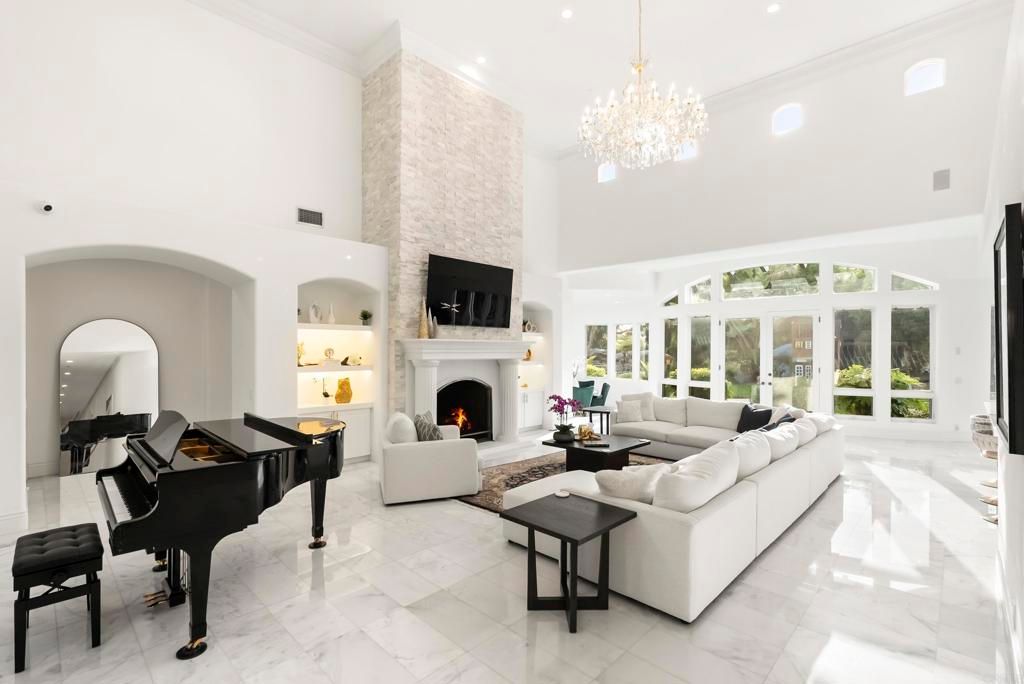 Chandelier, Fireplace, Interior, Living room, Marble, Piano, Recessed Lighting