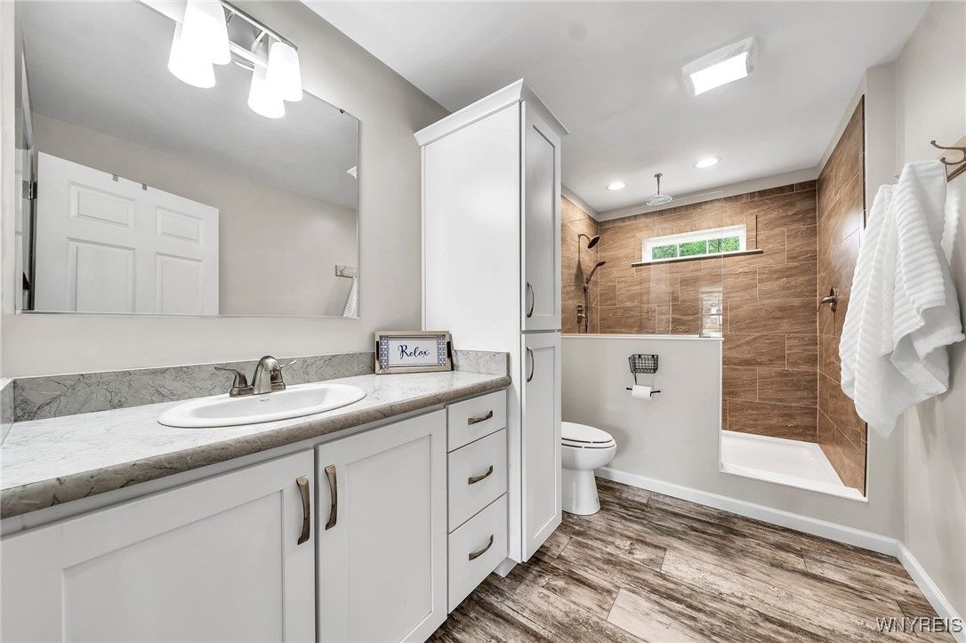 Bathroom, Interior, Recessed Lighting, Wood Texture Flooring
