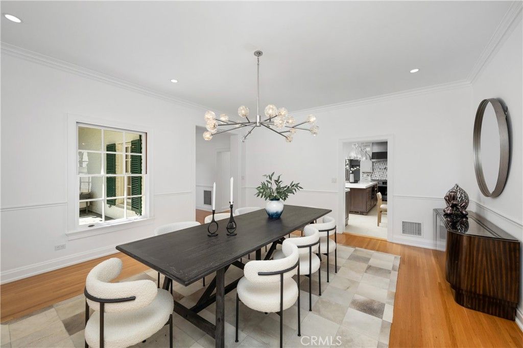 Dining room, Interior, Kitchen, Pendant Lights, Recessed Lighting, Wood Texture Flooring