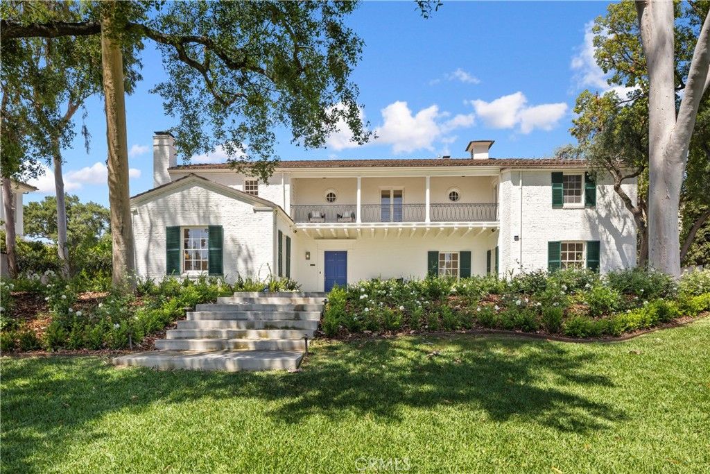 Backyard, Exterior, Facade, Mediterranean