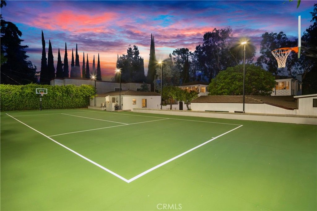 Exterior, Tennis Courts