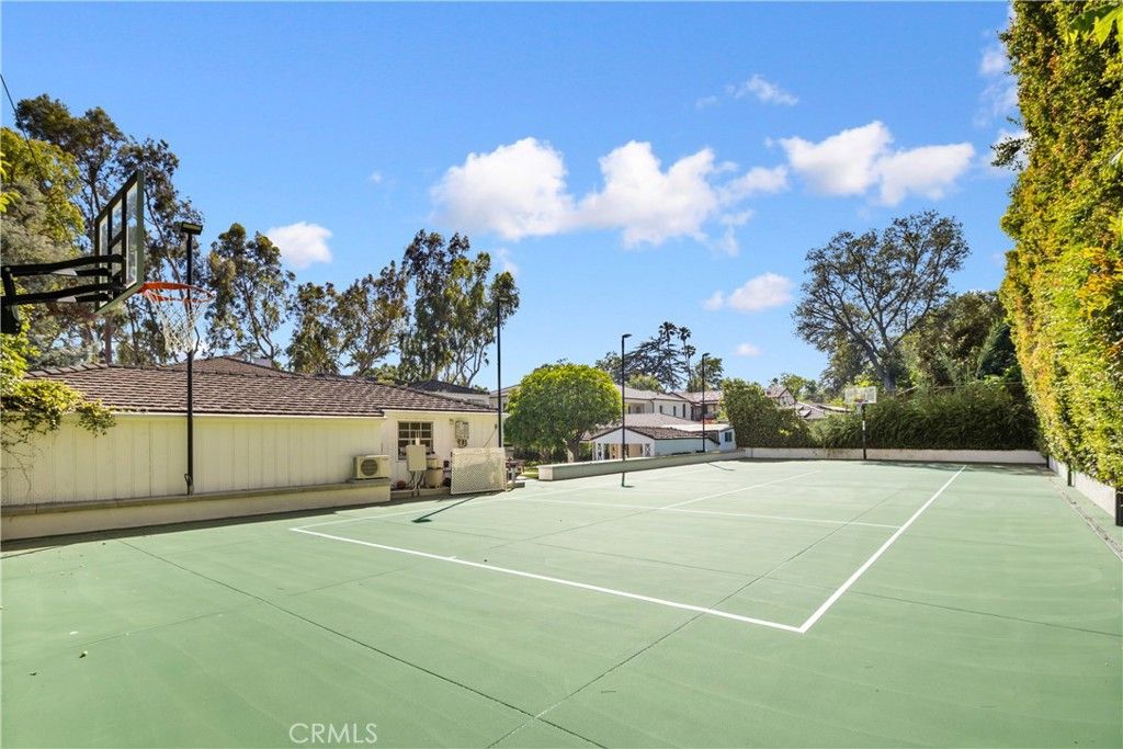 Exterior, Tennis Courts