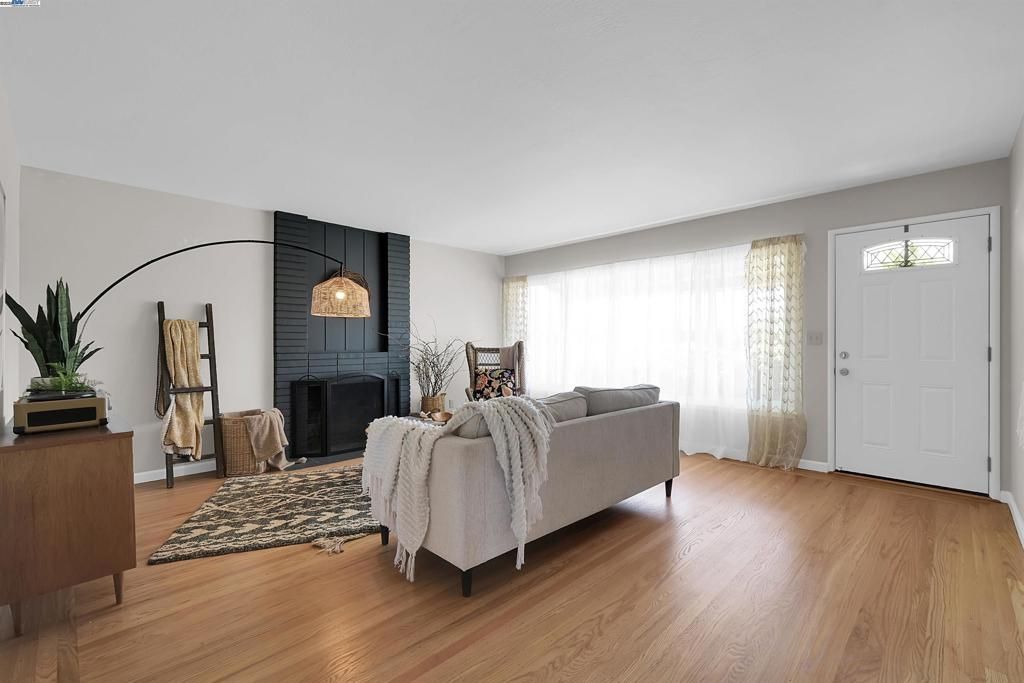 Fireplace, Interior, Living room, Pendant Lights, Wood Texture Flooring