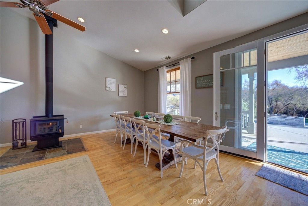 Dining room, Fireplace, Interior, Recessed Lighting, Wood Texture Flooring