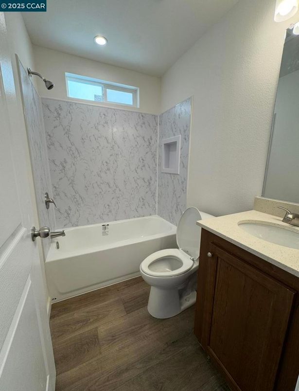 Bathroom, Interior, Marble Walls, Recessed Lighting, Wood Texture Flooring