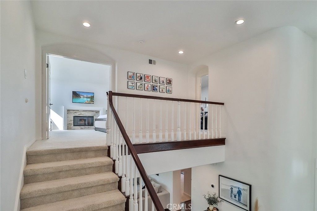 Fireplace, Interior, Recessed Lighting