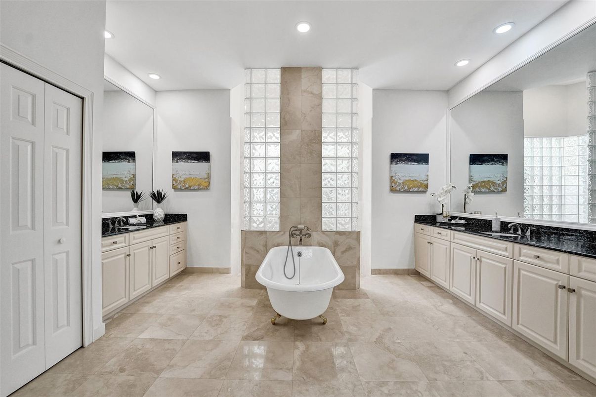 Bathroom, Dual Sink Vanities, Free Standing Baths, Interior, Recessed Lighting