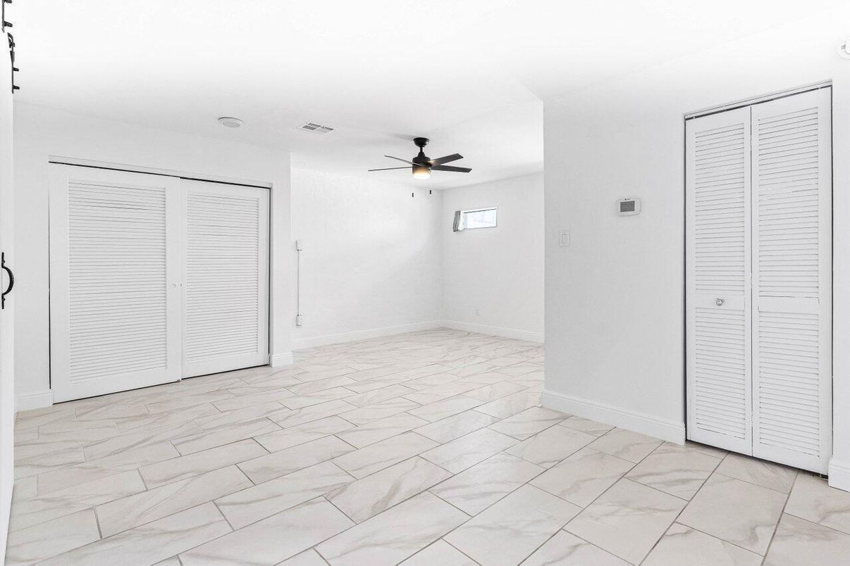 Empty room, Interior, Marble