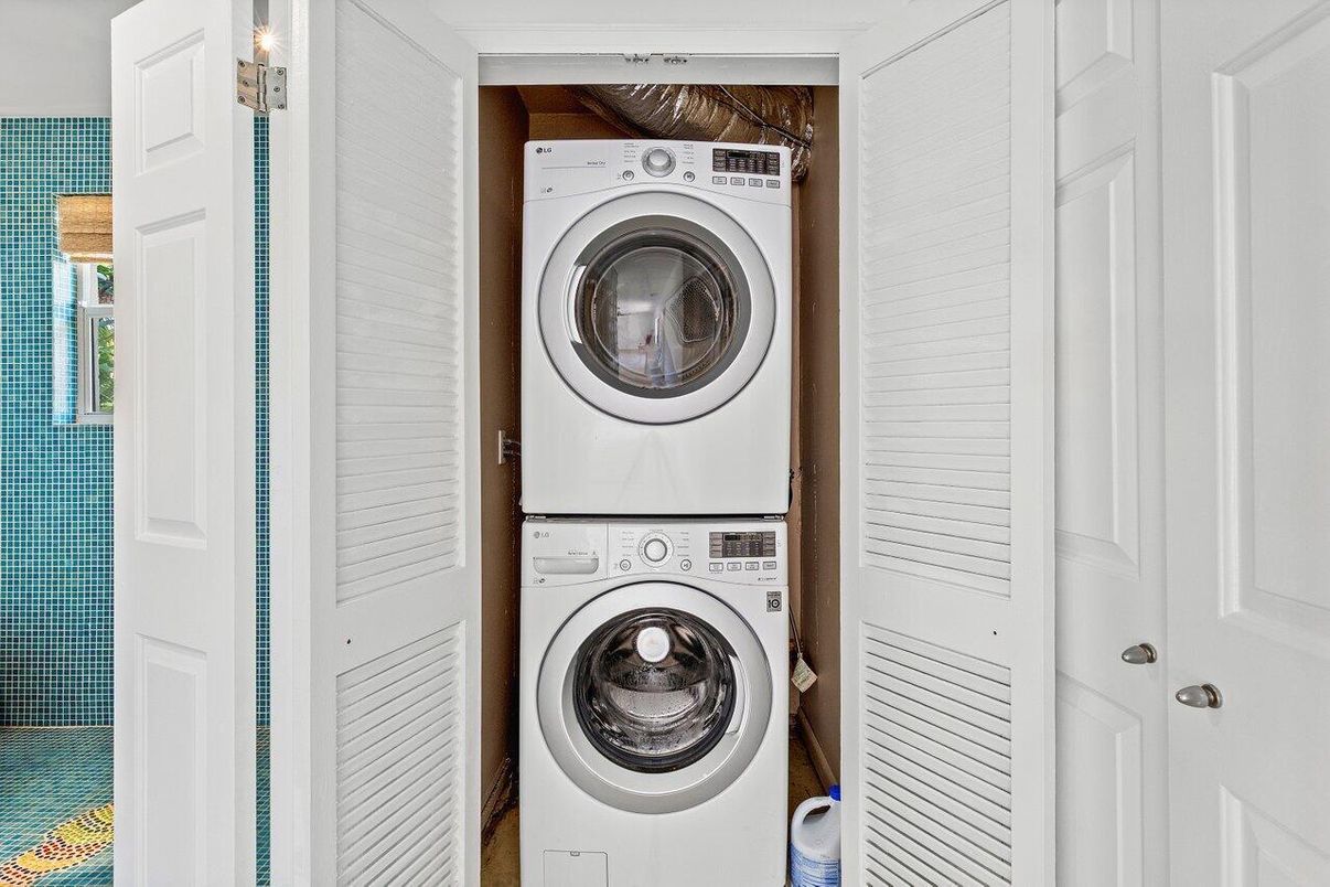 Interior, Utility Closets, Washer