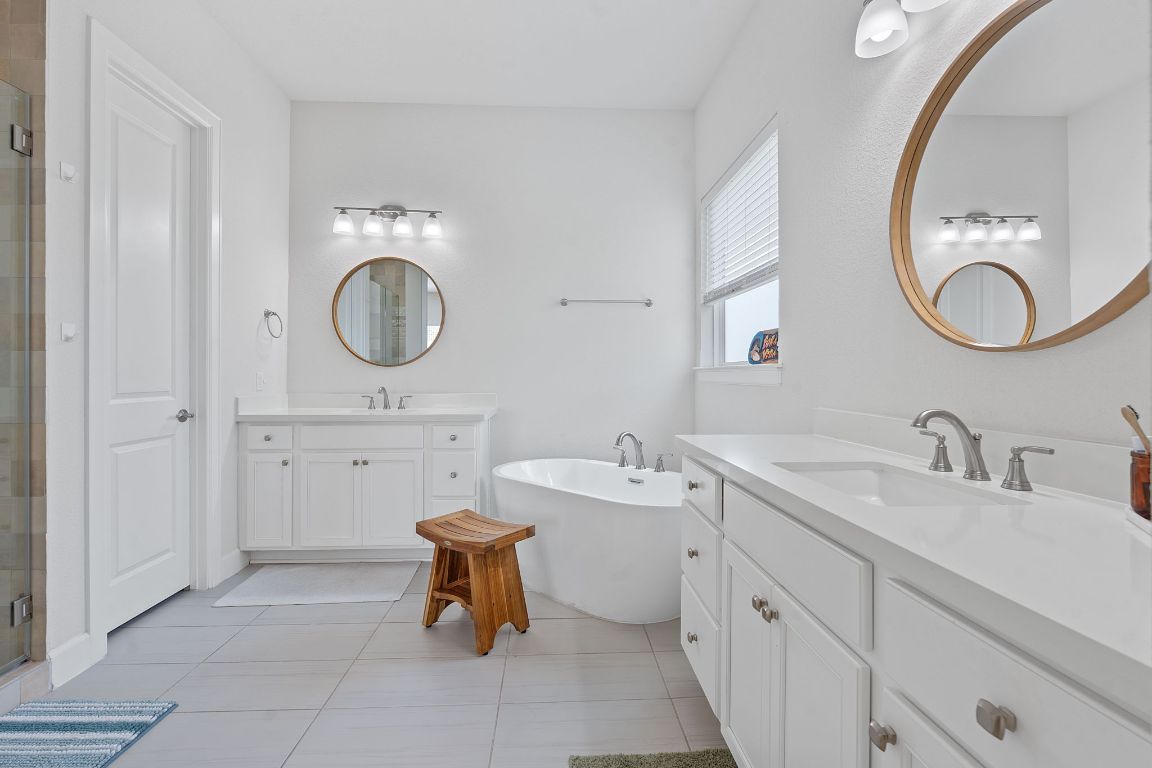 Bathroom, Dual Sink Vanities, Free Standing Baths, Interior