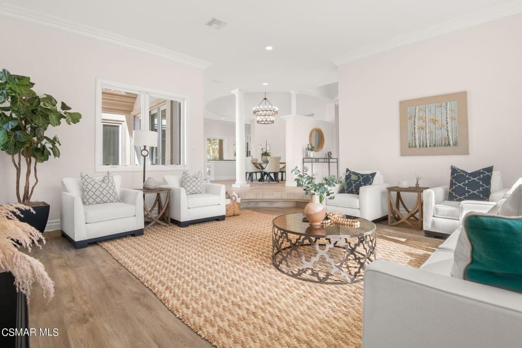 Chandelier, Interior, Living room, Recessed Lighting, Wood Texture Flooring