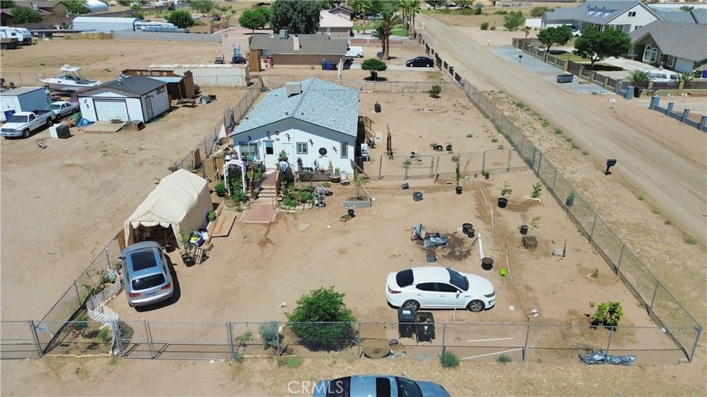 Exterior, Drone