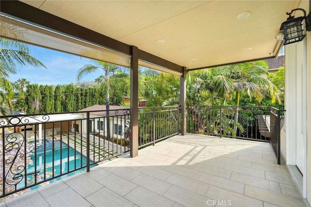 Exterior, Recessed Lighting