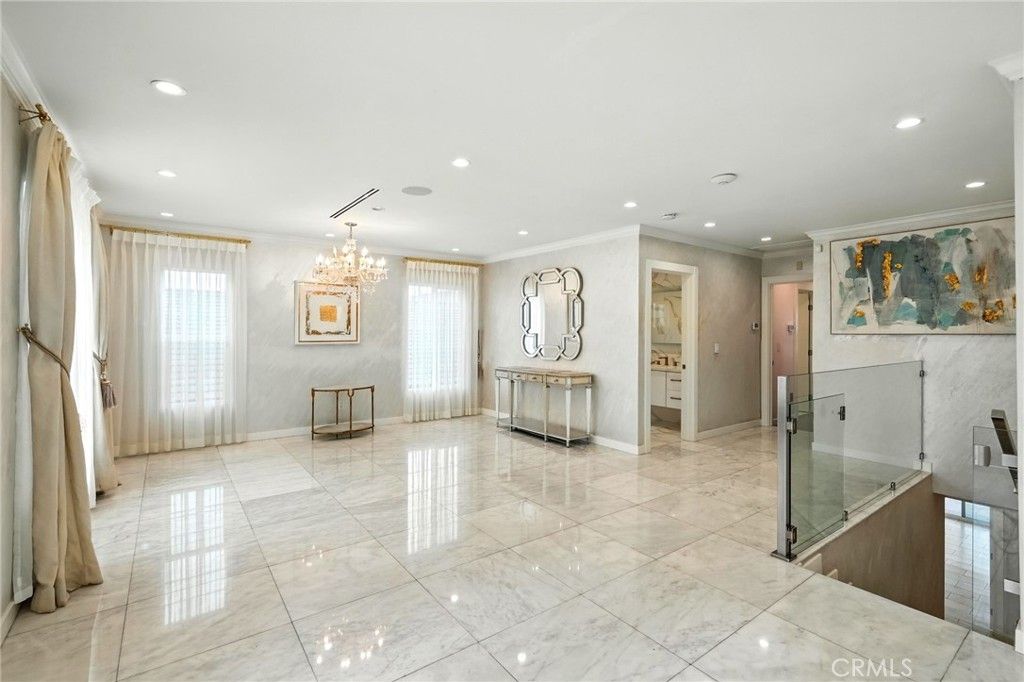 Chandelier, Interior, Recessed Lighting