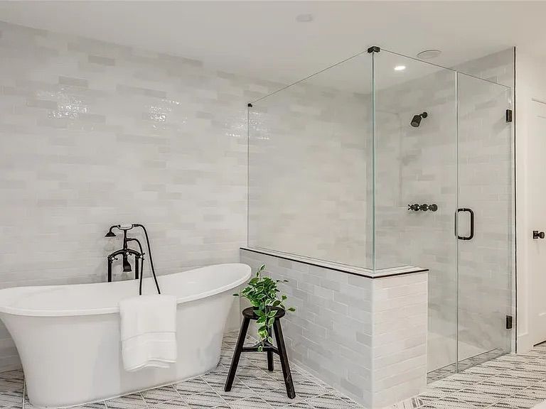 Bathroom, Free Standing Baths, Glass Shower, Interior, Recessed Lighting
