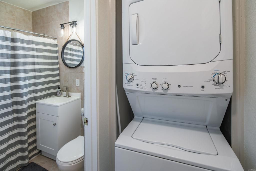 Bathroom, Interior, Utility Closets, Washer