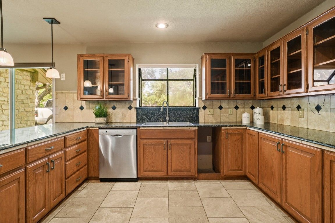 Interior, Kitchen, Pendant Lights, Recessed Lighting