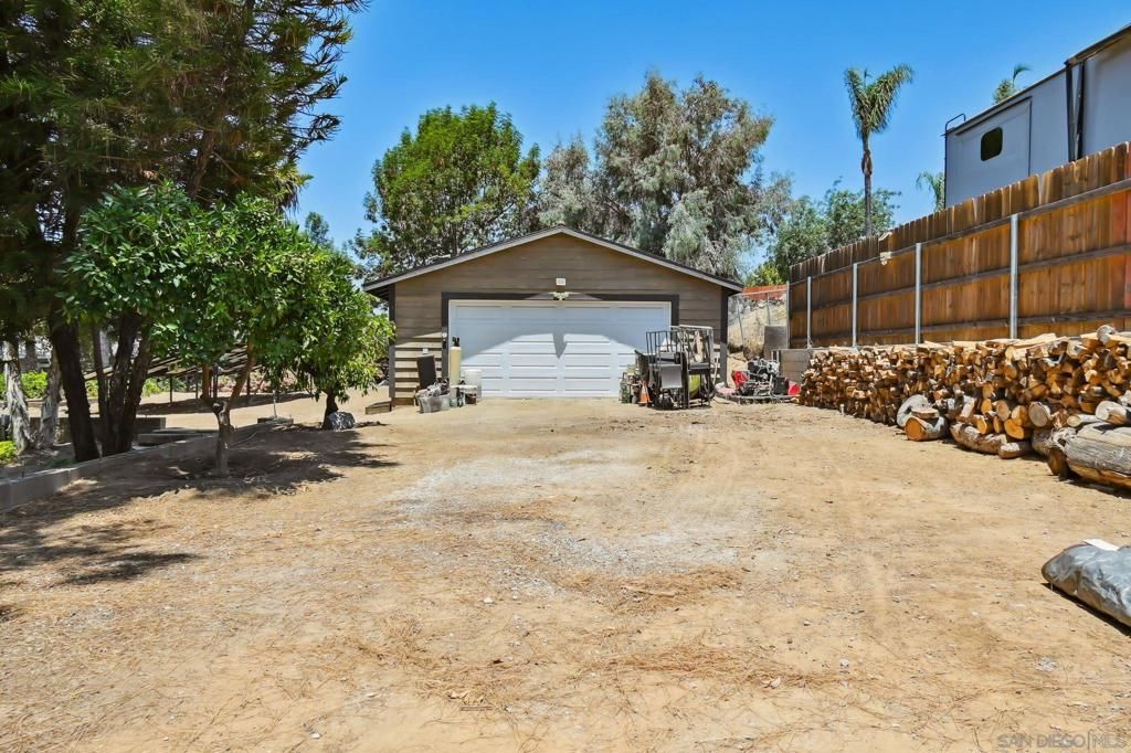 Backyard, Detached Garage, Exterior