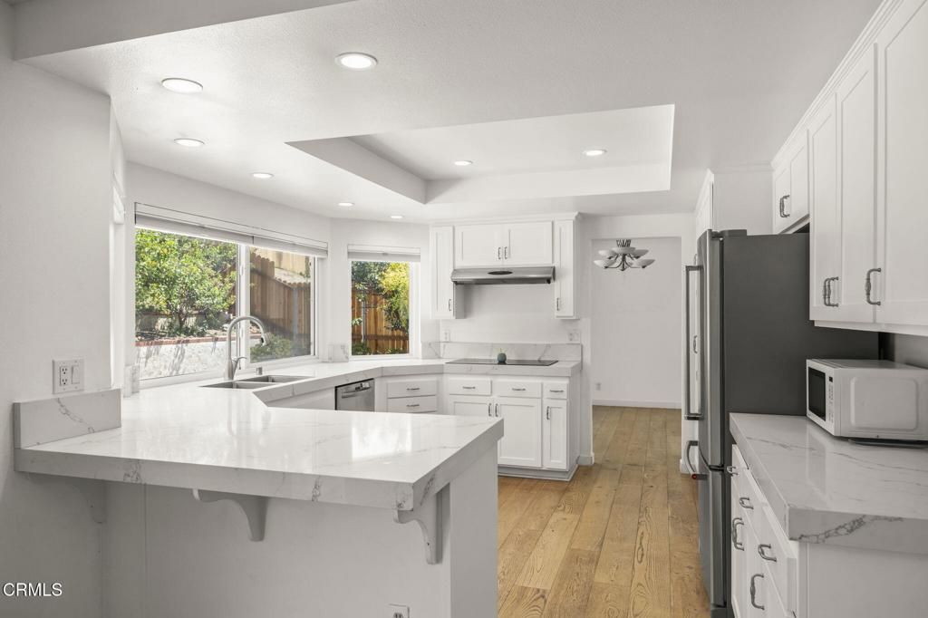 Interior, Kitchen, Recessed Lighting, Wood Texture Flooring
