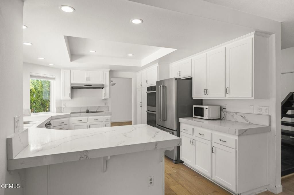 Interior, Kitchen, Recessed Lighting, Wood Texture Flooring