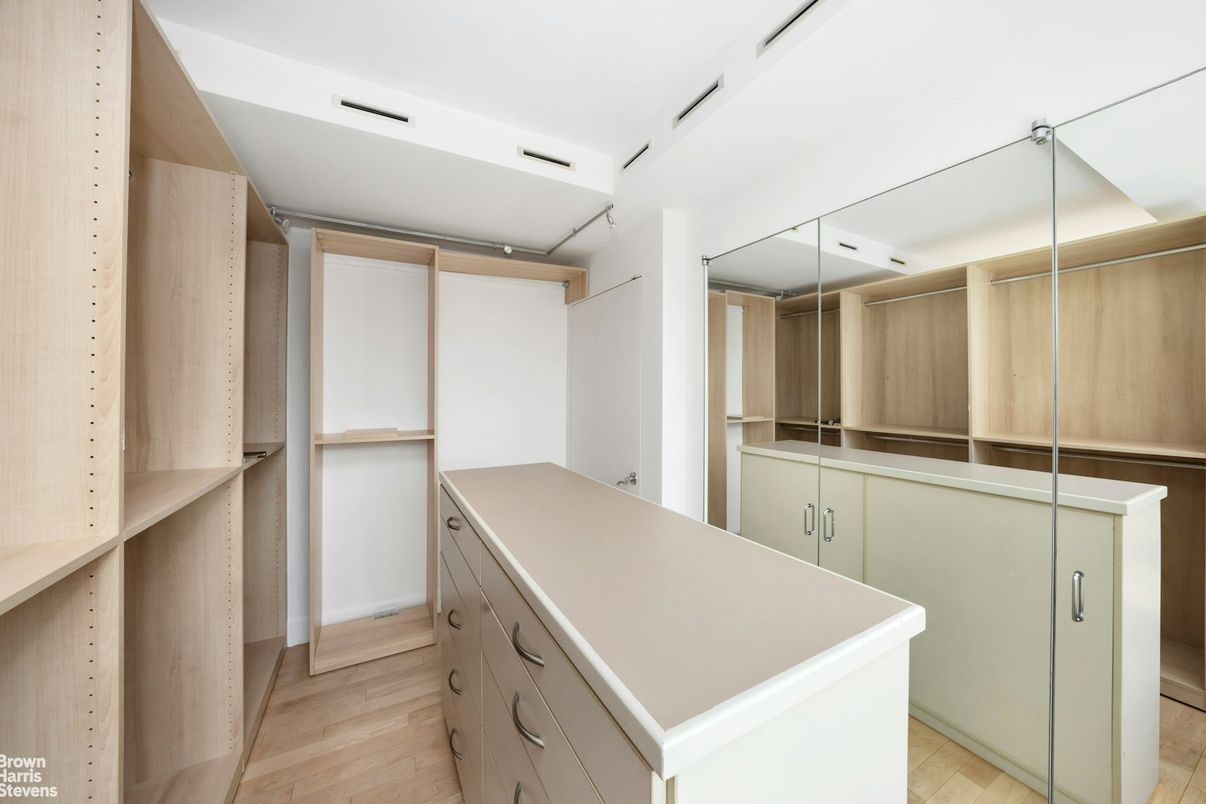 Interior, Walk-in Closets, Wood Texture Flooring