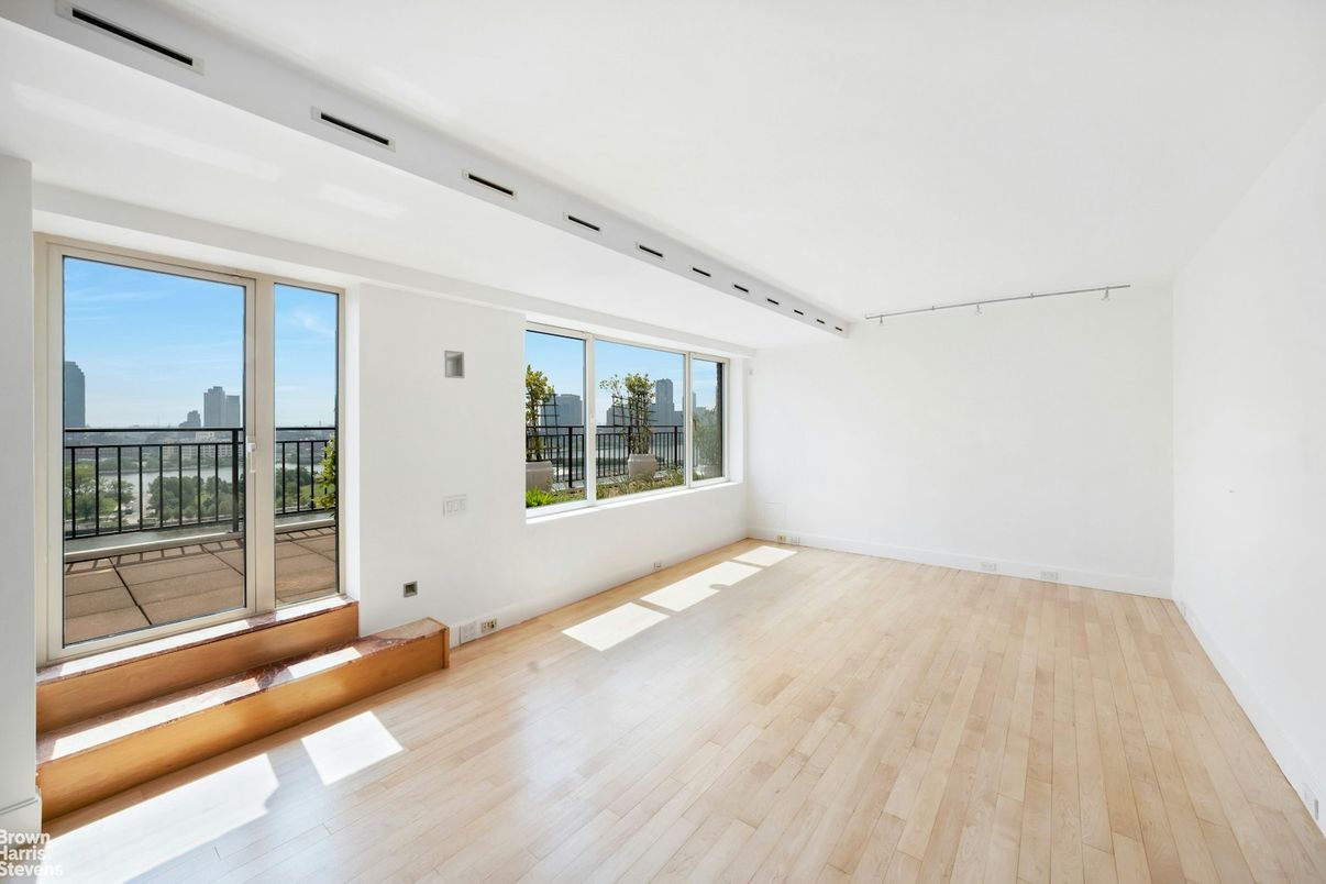 Empty room, Interior, Wood Texture Flooring