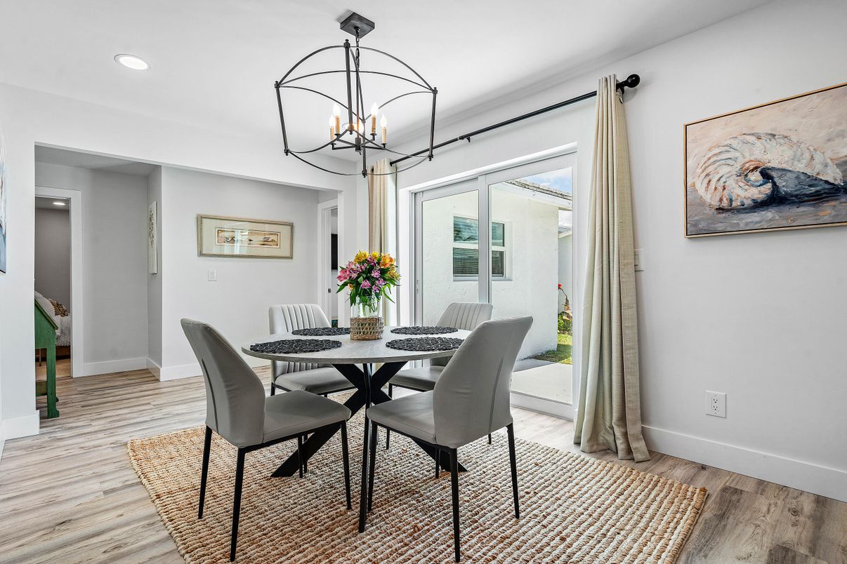 Chandelier, Dining room, Interior, Recessed Lighting, Wood Texture Flooring