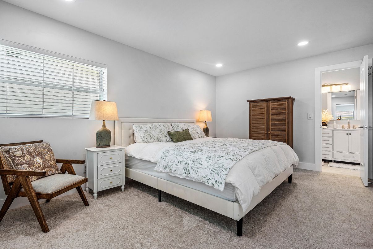 Bedroom, Interior, Recessed Lighting