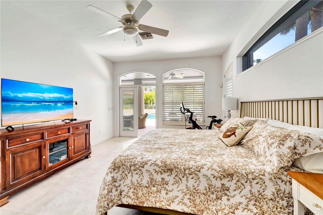 Bedroom, Fitness Equipment, Interior
