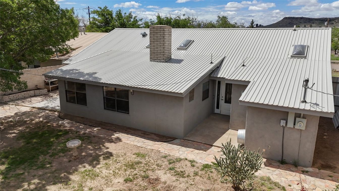 Exterior, Drone