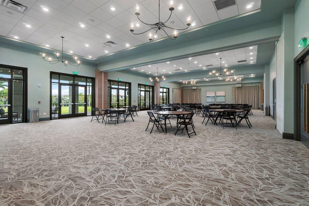 Dining room, Interior, Pendant Lights, Recessed Lighting