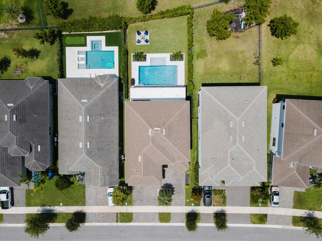 Exterior, Drone