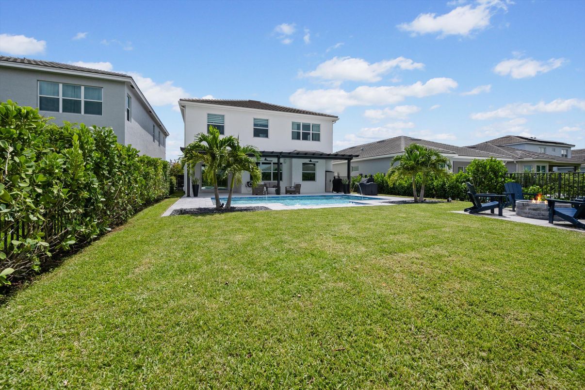 Backyard, Exterior, Pool