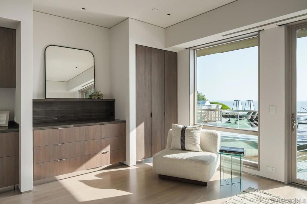 Interior, Recessed Lighting, Water, Wood Texture Flooring