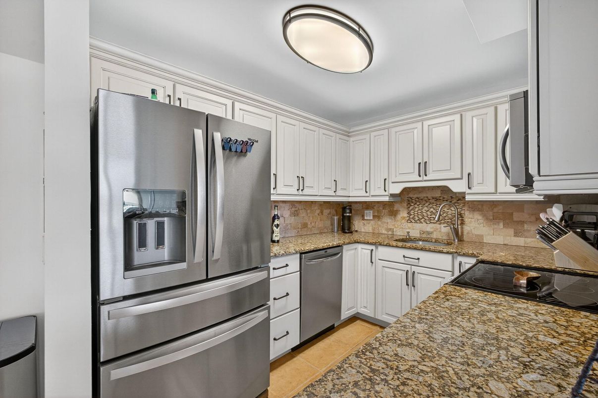 Interior, Kitchen, Stainless Steel Appliances