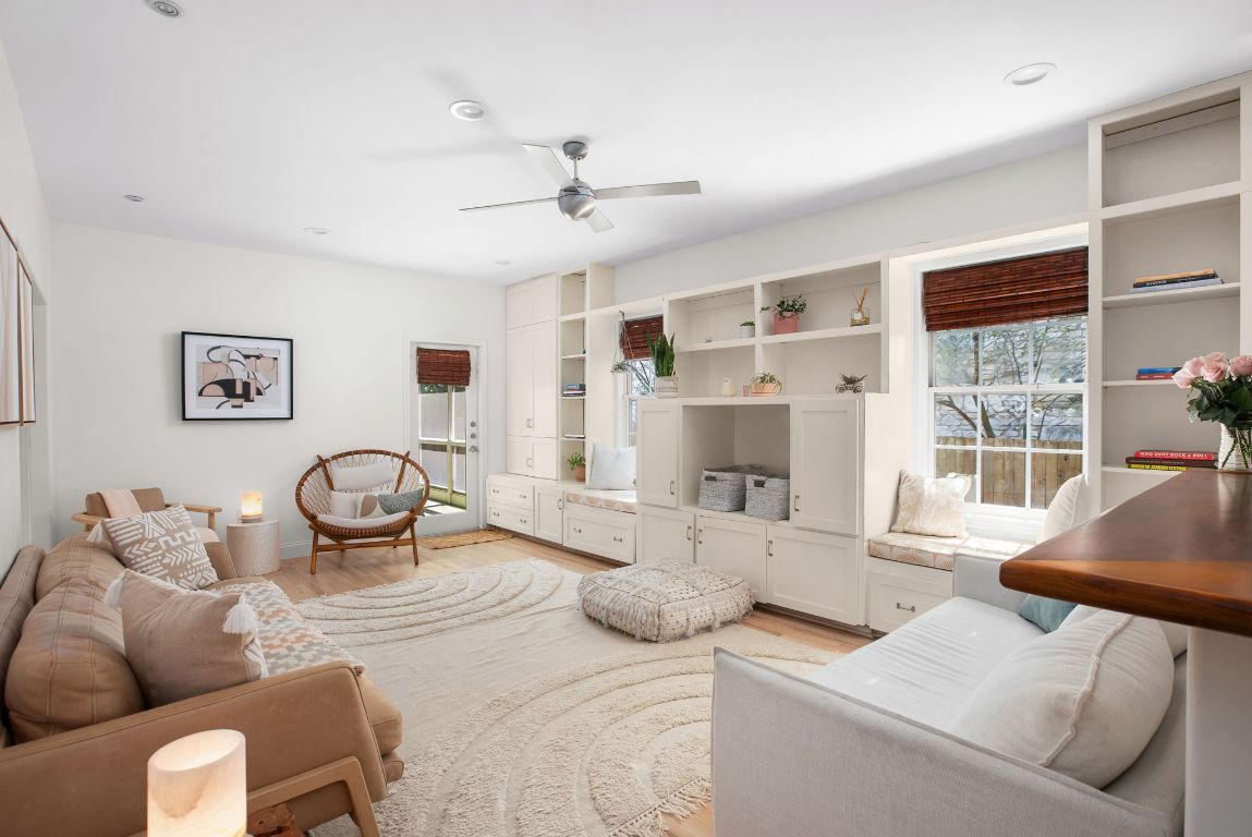 Interior, Living room, Recessed Lighting, Wood Texture Flooring