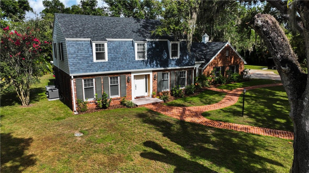 Exterior, Facade, Cape Cod