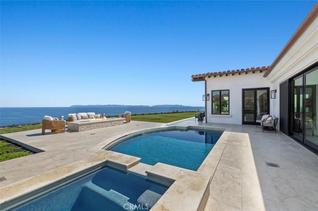 Exterior, Pool, Water