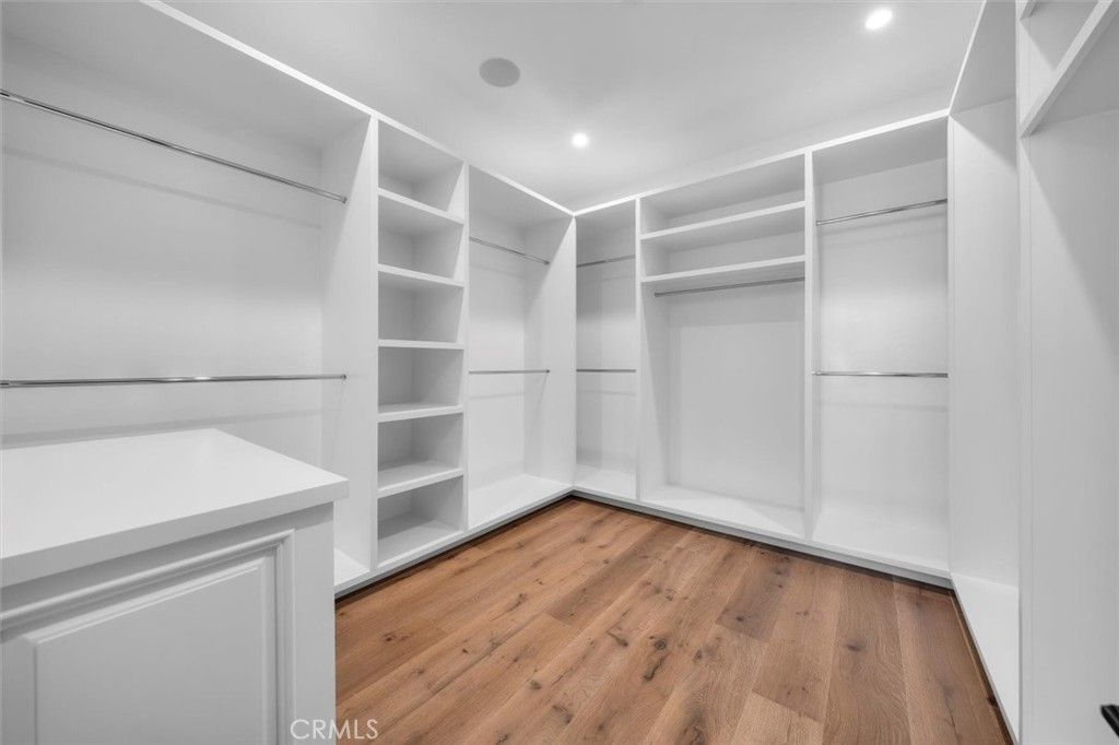 Interior, Recessed Lighting, Walk-in Closets, Wood Texture Flooring