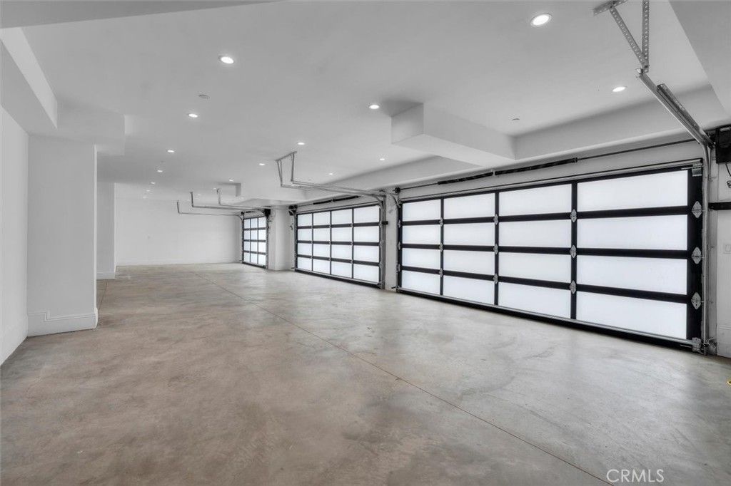 Garage, Interior, Recessed Lighting