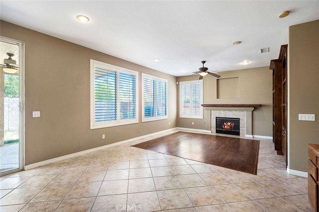 Empty room, Fireplace, Interior, Recessed Lighting