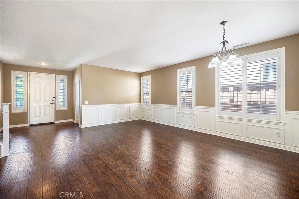 Empty room, Interior, Pendant Lights, Recessed Lighting, Wood Texture Flooring